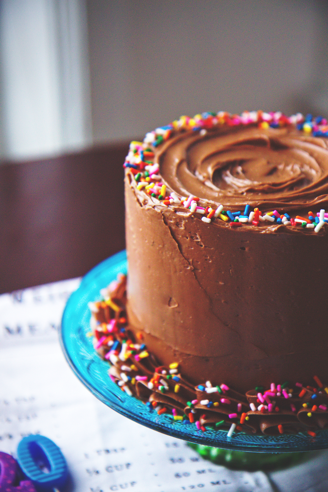 Nutella Cupcakes with Nutella Buttercream - The Itsy-Bitsy Kitchen