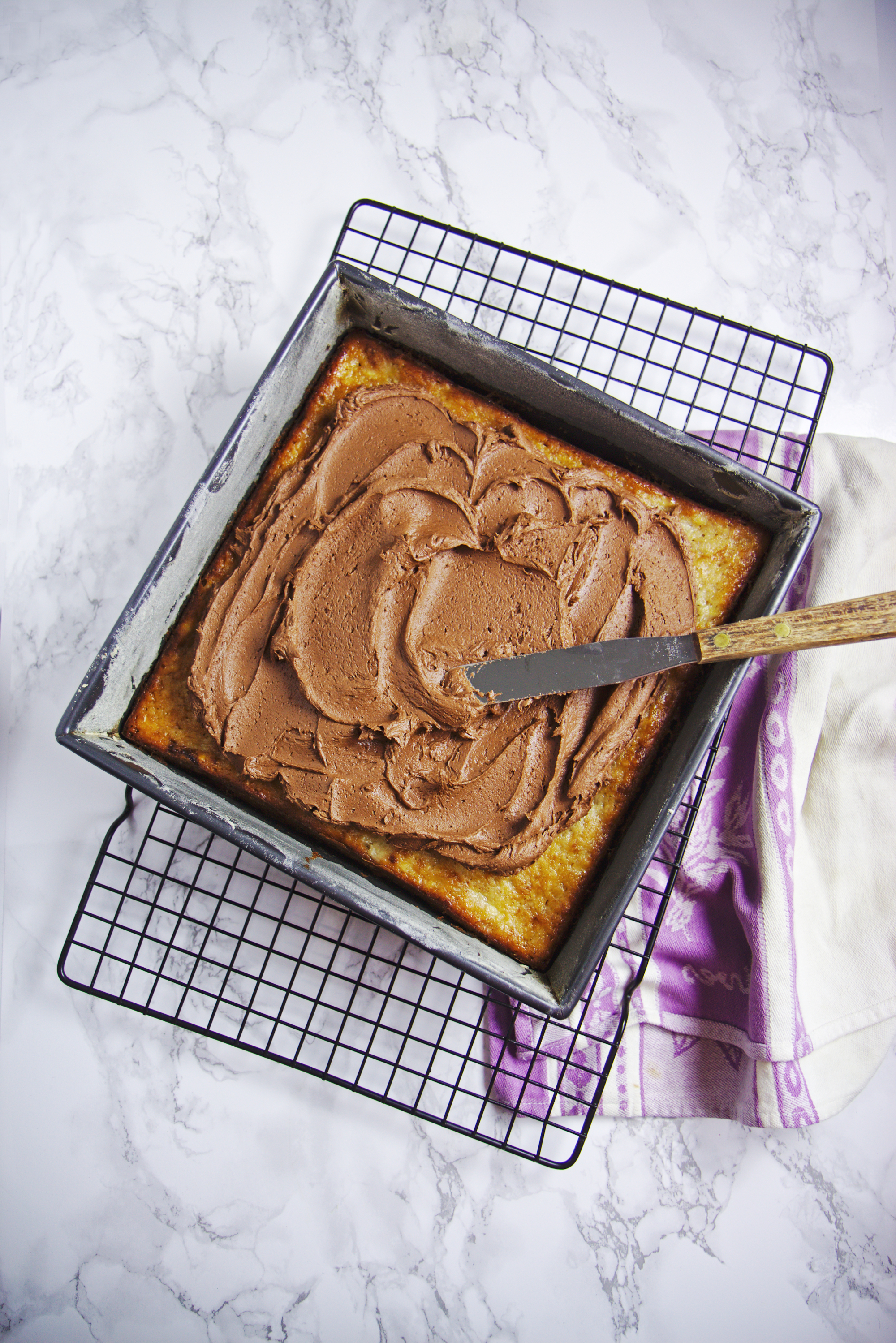 Banana Snack Cake with Nutella Frosting | La Pêche Fraîche