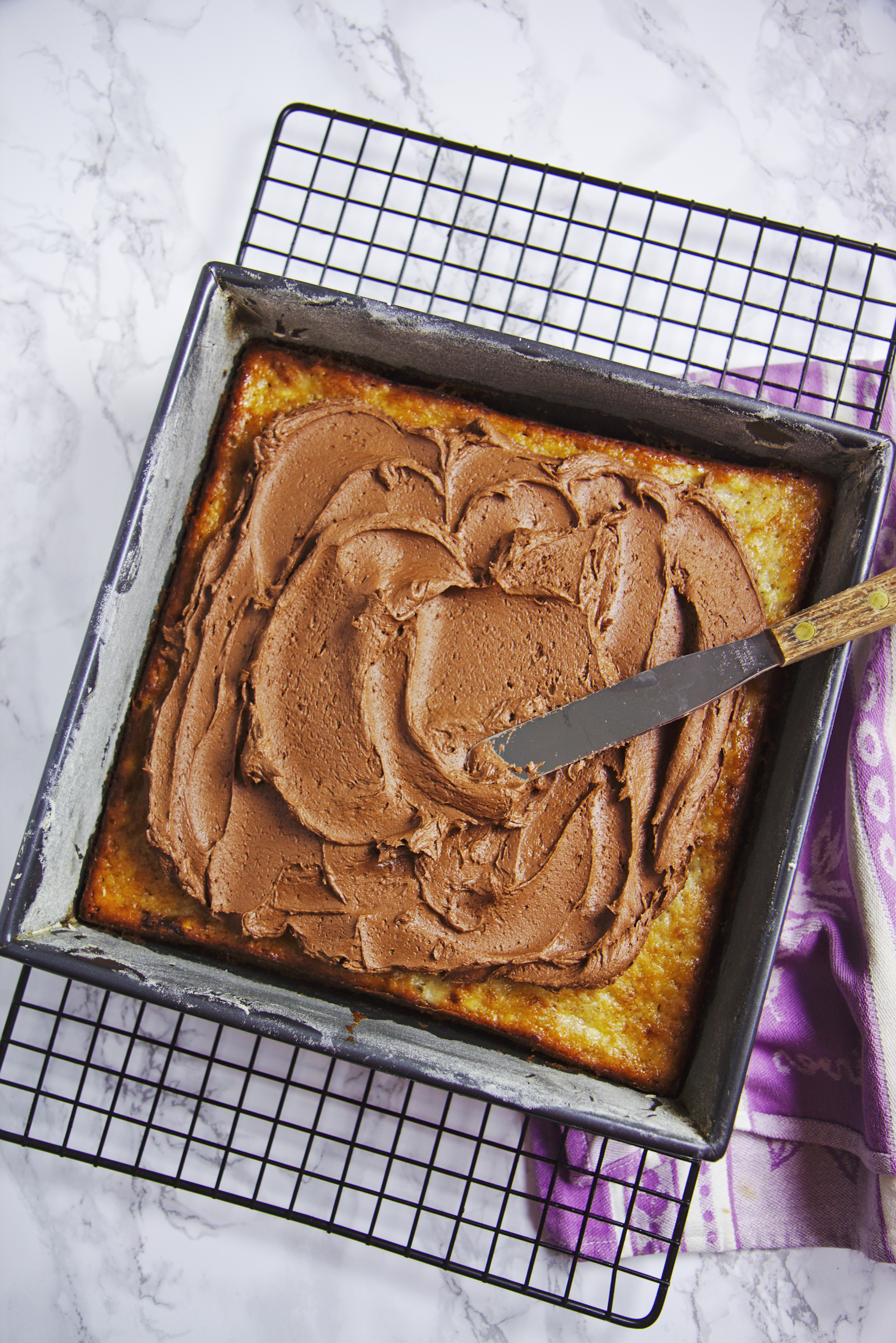 Banana Snack Cake with Nutella Frosting | La Pêche Fraîche